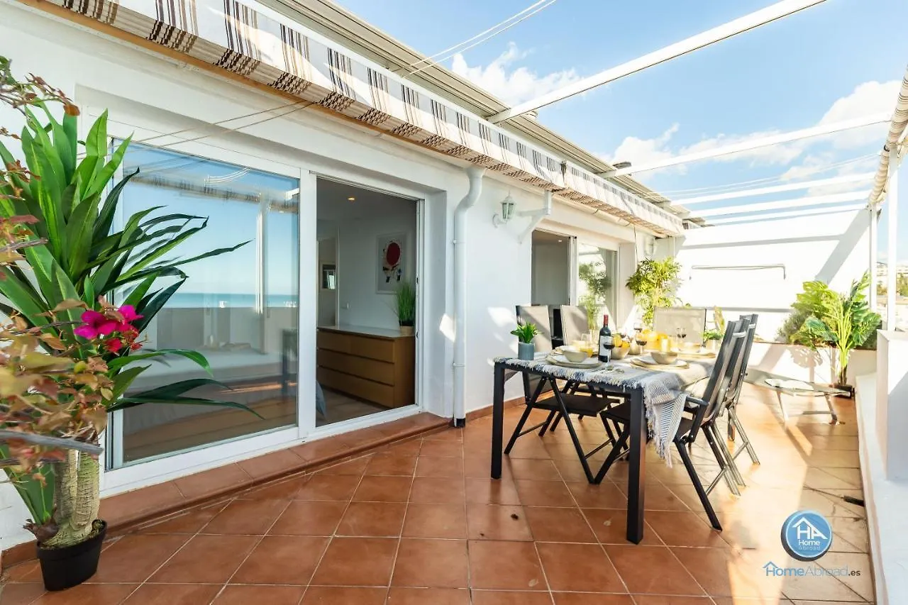 HomeAbroad Apartments - Ático Deluxe Fuengirola with FREE Parking