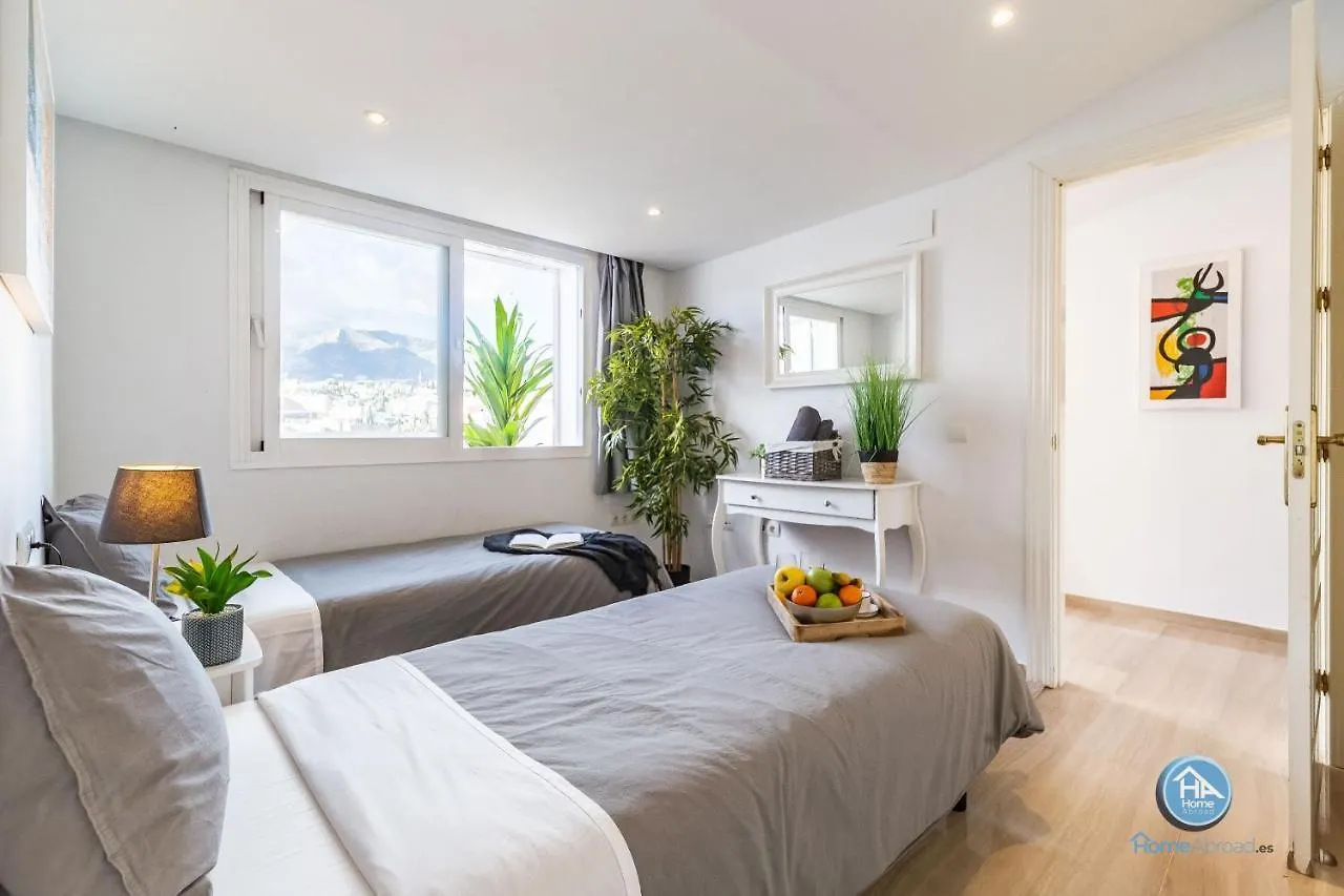 HomeAbroad Apartments - Ático Deluxe Fuengirola with FREE Parking 0*,  España