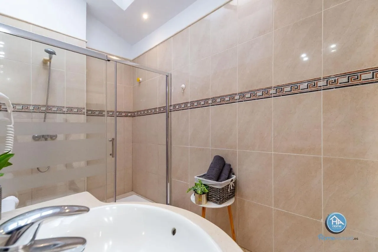HomeAbroad Apartments - Ático Deluxe Fuengirola with FREE Parking España
