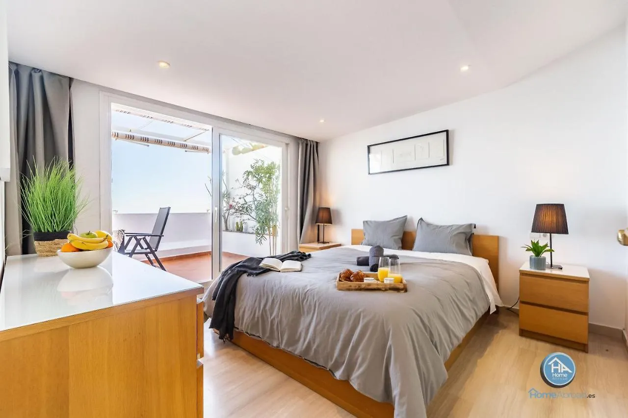 HomeAbroad Apartments - Ático Deluxe Fuengirola with FREE Parking