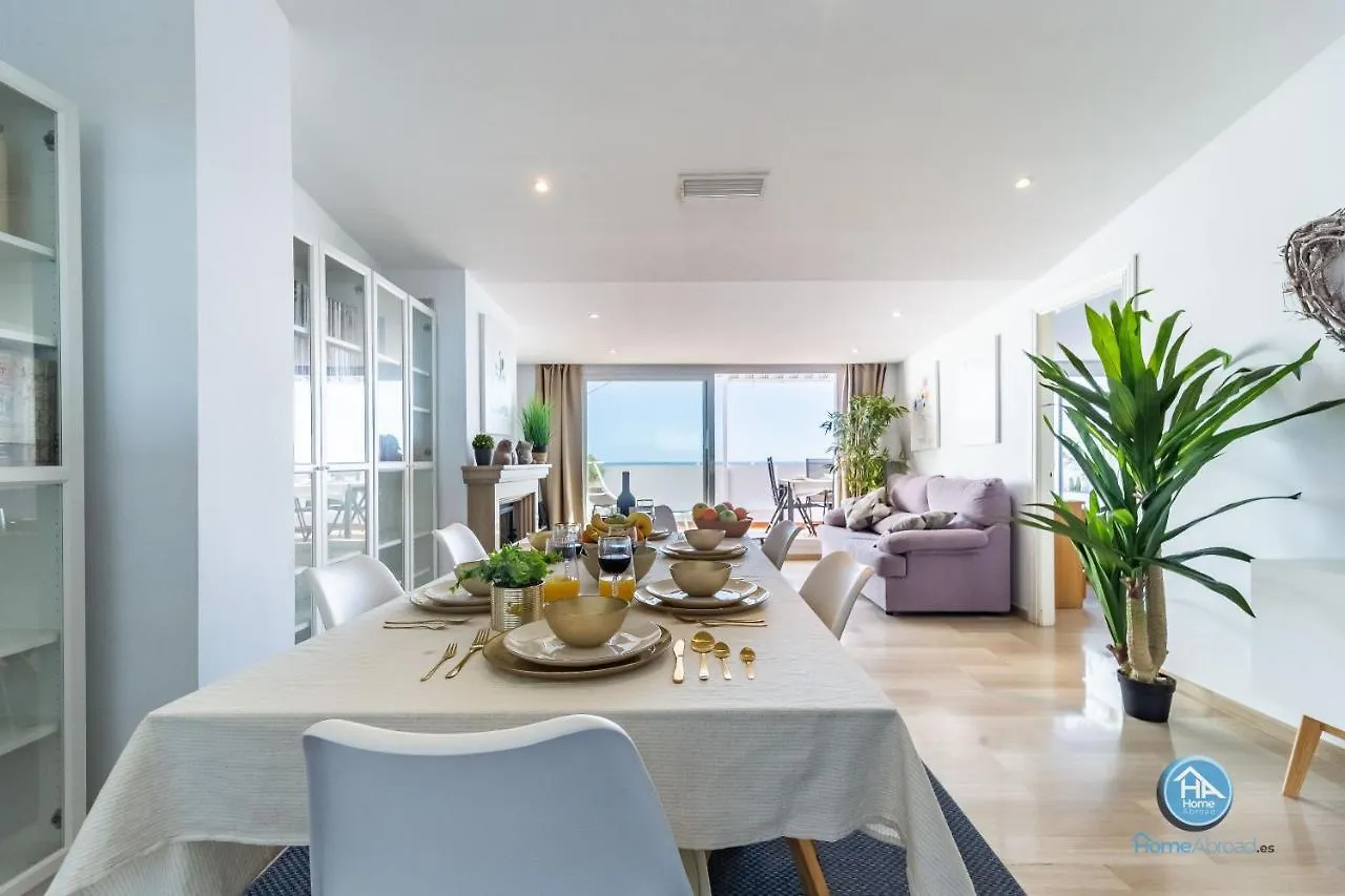 HomeAbroad Apartments - Ático Deluxe Fuengirola with FREE Parking España